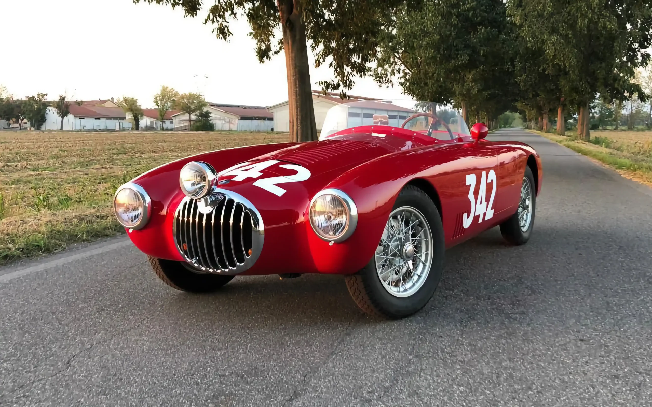 OSCA MT4 1100 2AD (1952), vettura storica da competizione impiegata nelle rievocazioni di regolarità, disponibile per il noleggio con supporto tecnico specializzato